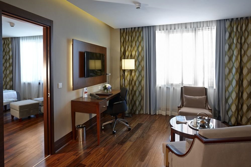Otel Crowne Plaza Oryapark, An Ihg 5*
